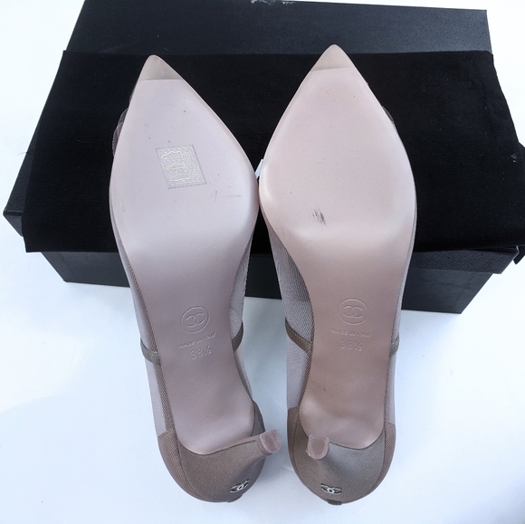 SOLD💔 Chanel💕SS19 Mesh Camellia Chantilly pumps - Picture 7 of 9